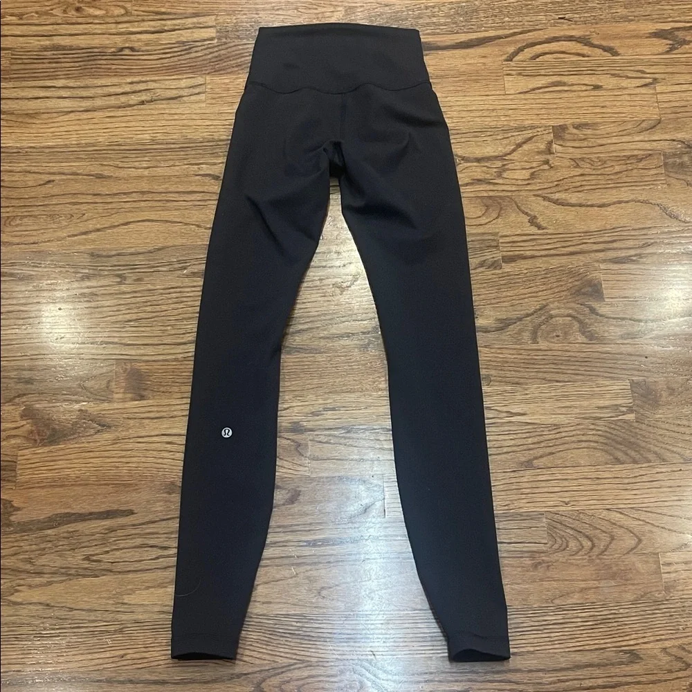 Lululemon High-Waisted Black Leggings size 0 - Picture 7 of 10